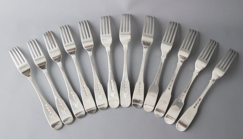 12 Superb Irish Silver Fiddle Pattern Table Forks, Dublin 1800