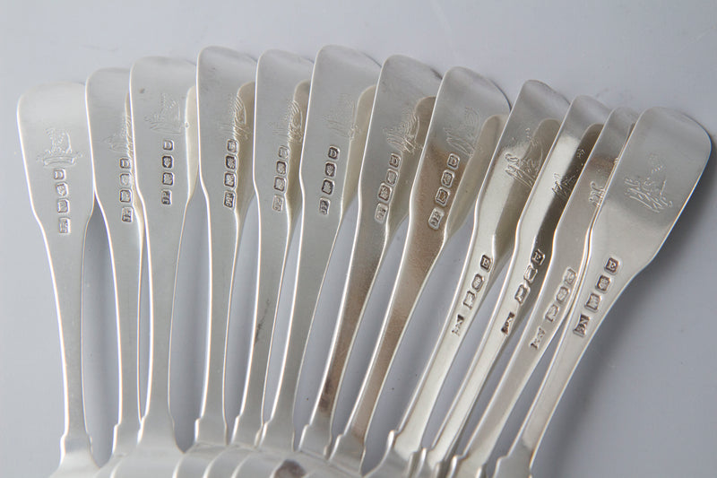 12 Superb Irish Silver Fiddle Pattern Table Forks, Dublin 1800