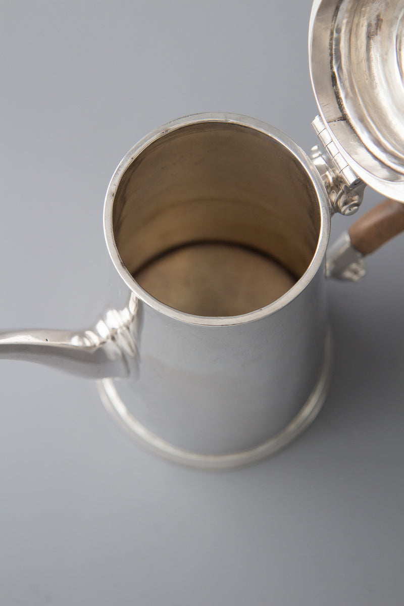 A George II Silver Coffee Pot, George Hindmarsh London 1734