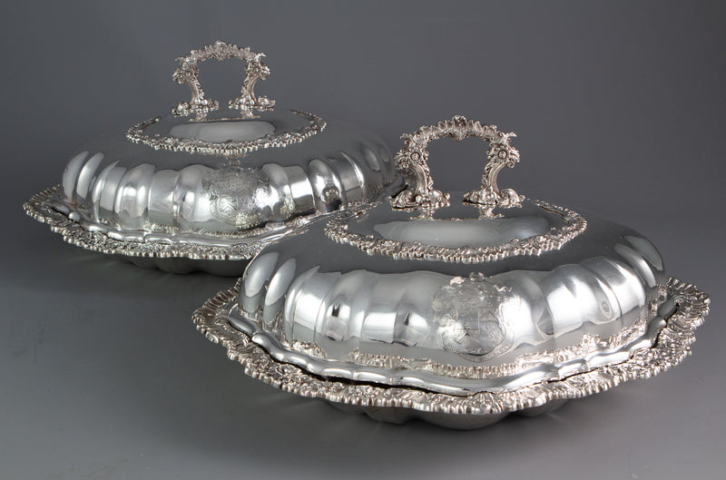 A Pair of George III Silver Entreé Dishes, Joseph Angell I, London, 1818