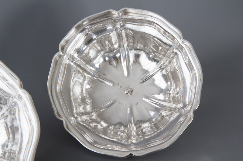 An Exceptional Pair of Georgian Silver Entree Dishes by Paul Storr London 1826