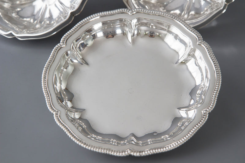 An Exceptional Pair of Georgian Silver Entree Dishes by Paul Storr London 1826