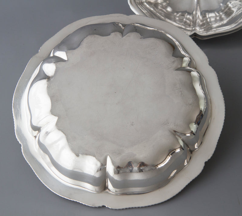 An Exceptional Pair of Georgian Silver Entree Dishes by Paul Storr London 1826