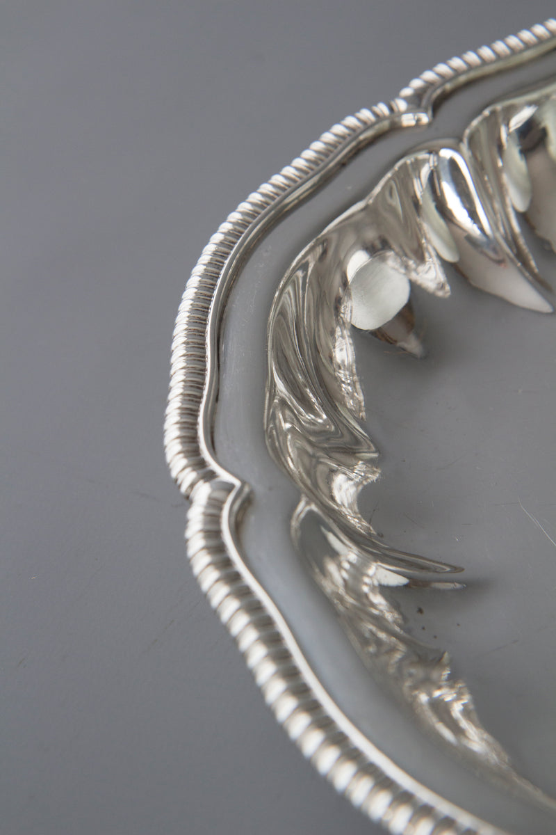 An Exceptional Pair of Georgian Silver Entree Dishes by Paul Storr London 1826