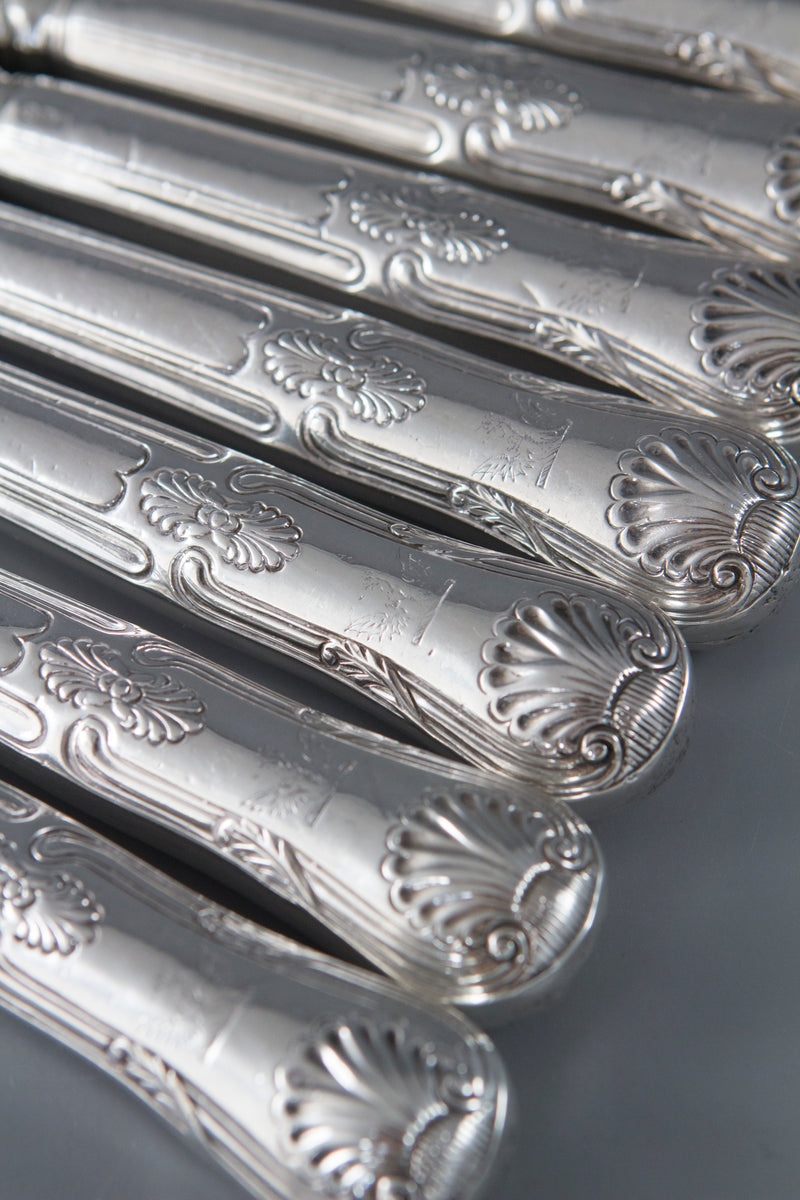 A Set of 8 George III Kings Pattern Table Knives, London 1813 by Moses Brent