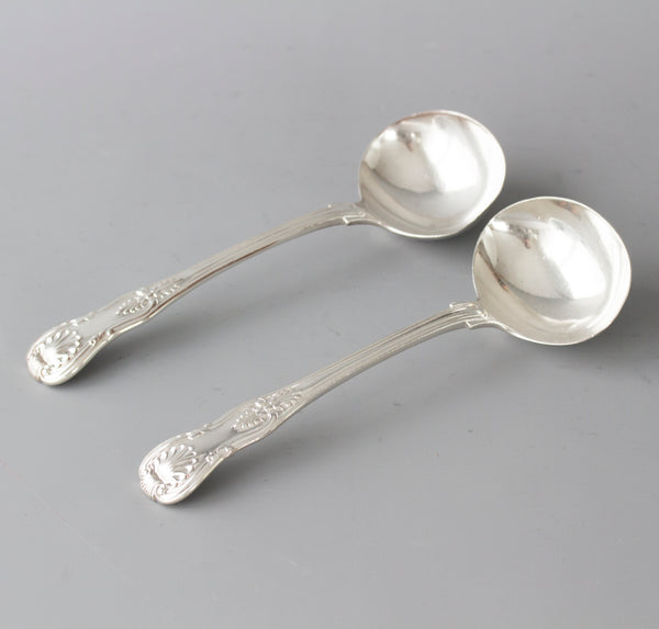 A Very Fine Pair of Kings Pattern Sauce Ladles, London 1834 by William Eaton