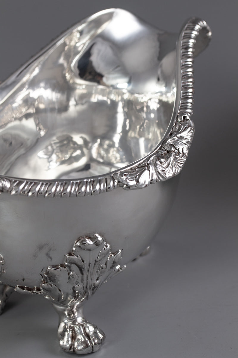 A Pair of George IV Silver Sauce Boats, London 1820 by Paul Storr